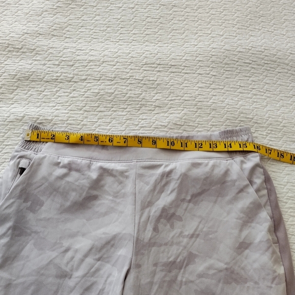 ATHLETA Brooklyn Camo Lined jogger pants pink camo Sz 12 Petite - Picture 8 of 10